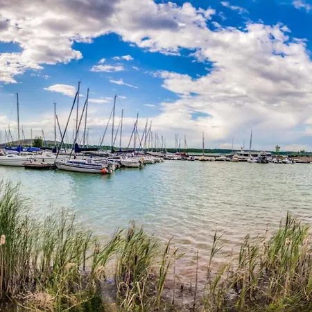 Lagovida Duenenhaus Comfort Familia A Am Stoermthaler Hébergement de vacances Grosspoesna